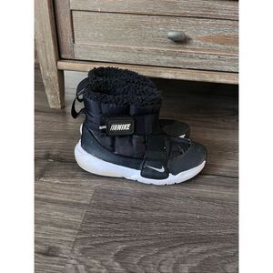 Nike Flex Advance Boot 'Black White'Kids size 12C